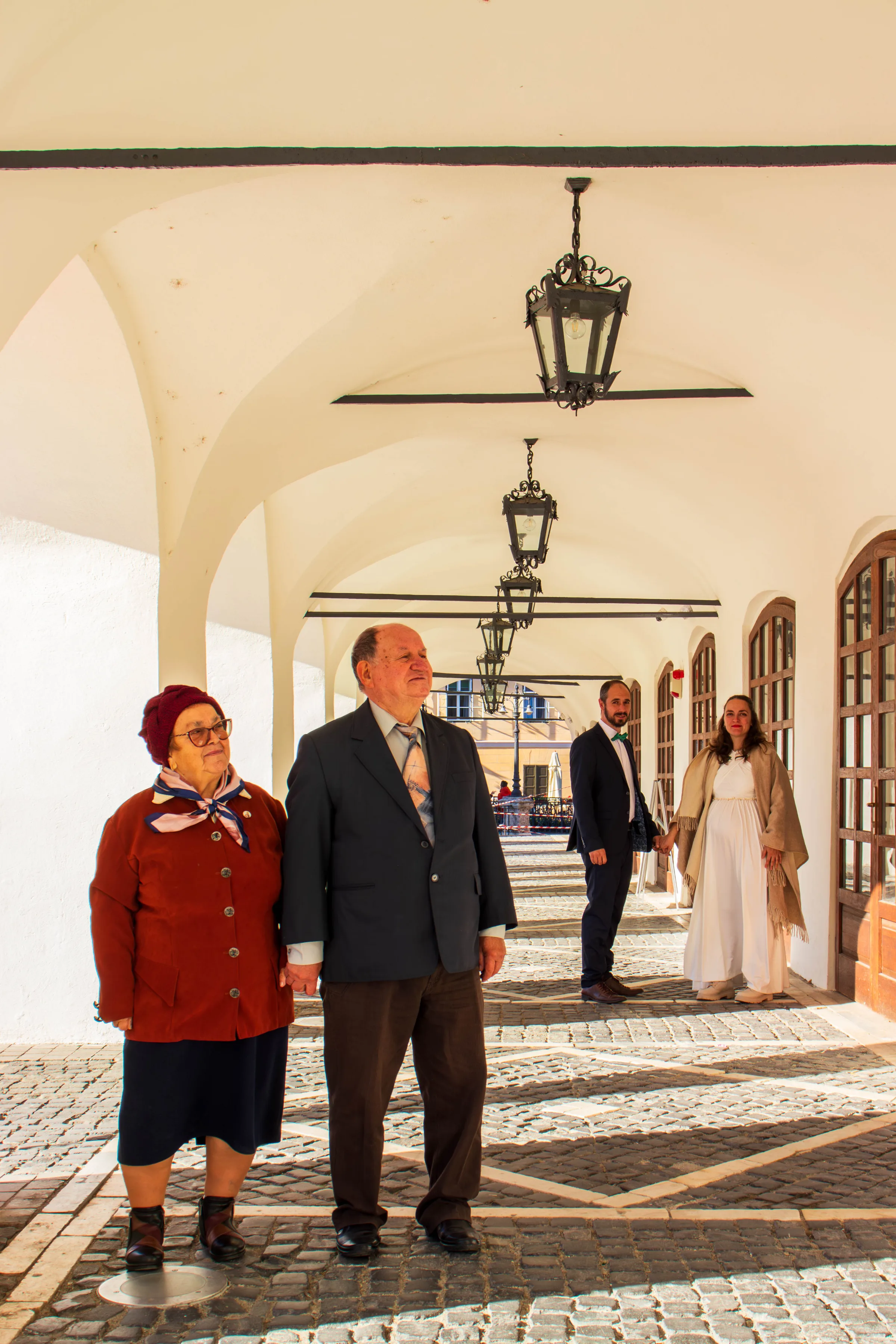 Denice & Mihai, cununie civilă în Sibiu – fotografie de Chris Stoica – fotografia 4 din 8