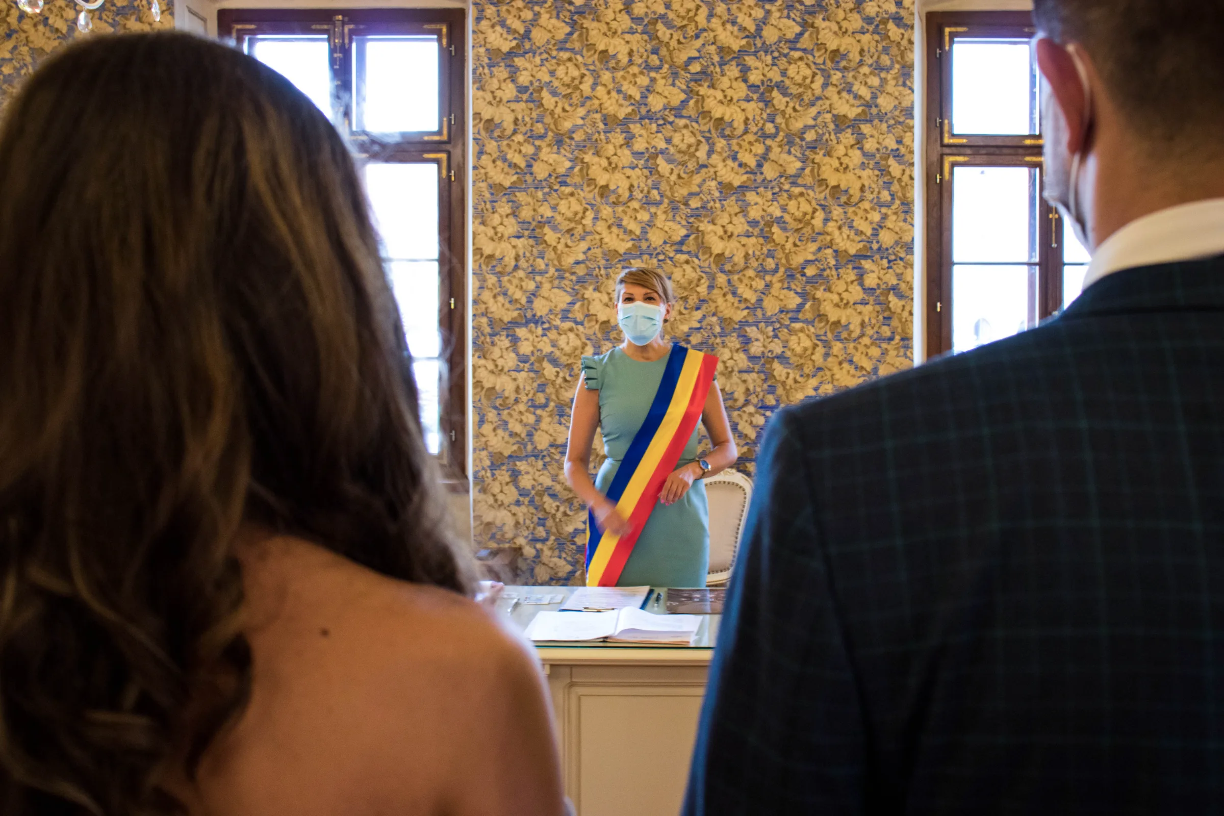 Elena & Andrei, cununie civilă în Sibiu – fotografie de Chris Stoica – fotografia 1 din 9